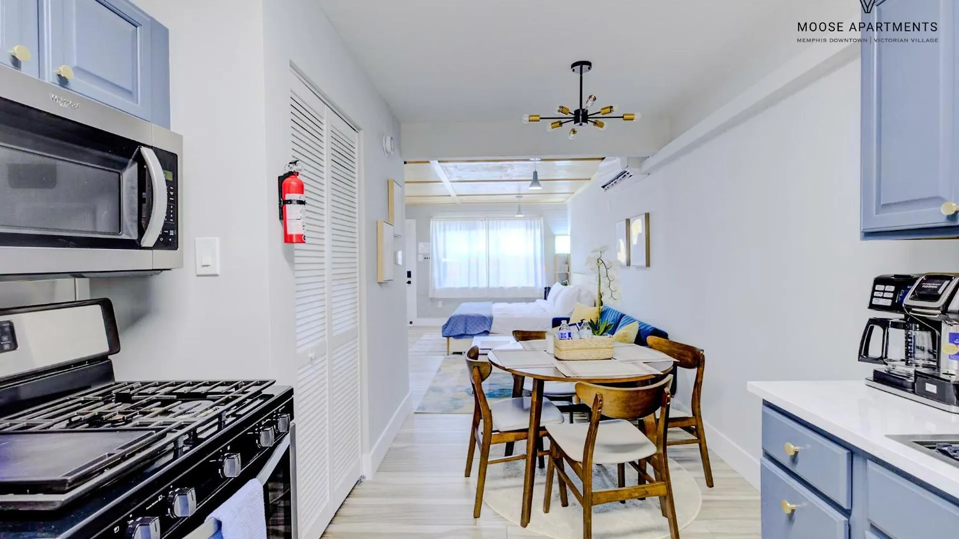 Apartment The Moose #5 - Modern Comfy Studio With King Bed, Free Parking & Fast Wifi Memphis