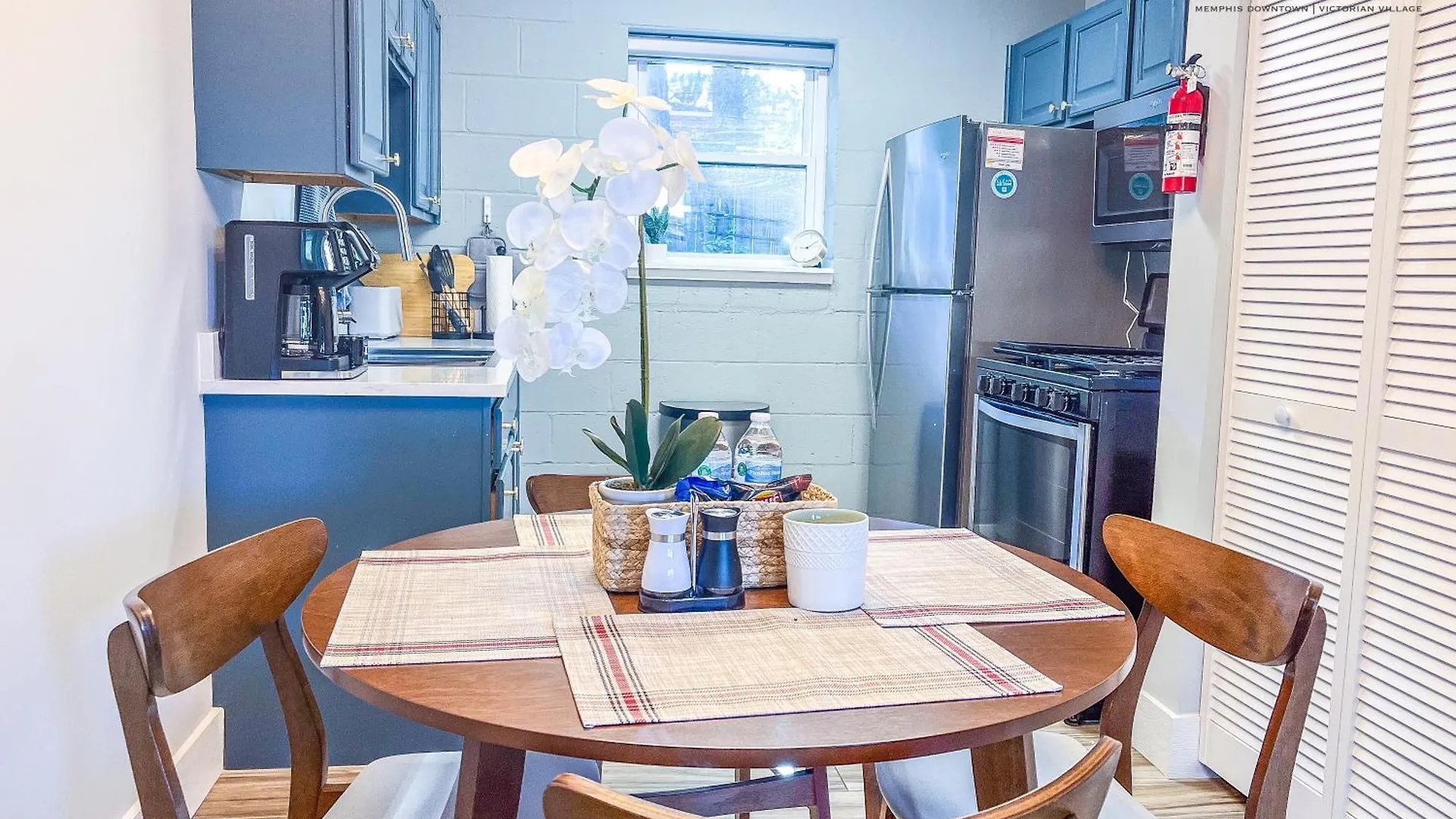 Apartment The Moose #5 - Modern Comfy Studio With King Bed, Free Parking & Fast Wifi Memphis